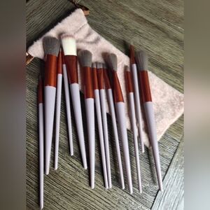 14 PC Makeup Brush Set with Pouch